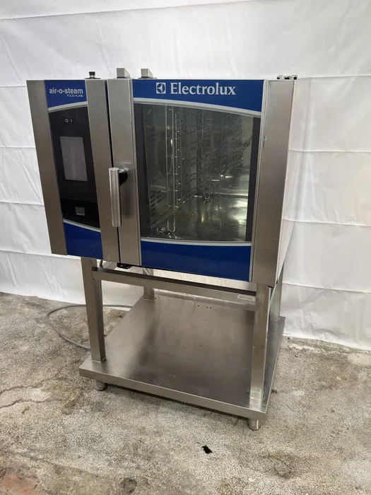 Професионален Конвектомат Electrolux air-o-steam Touchline 6x GN 11 с Бойлер