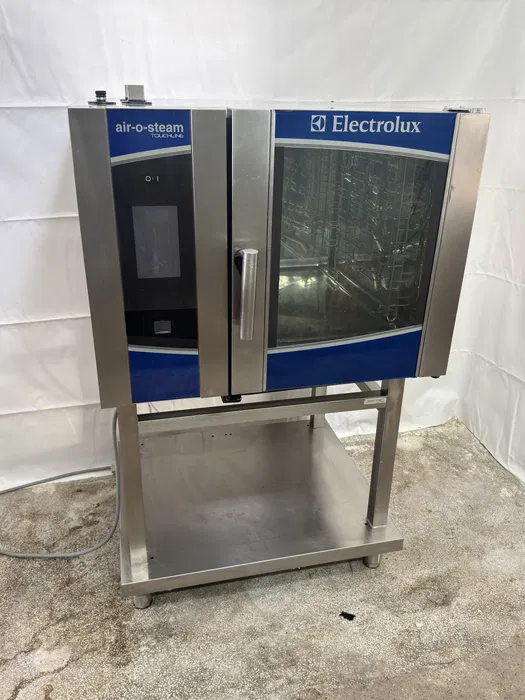 Професионален Конвектомат Electrolux air-o-steam Touchline 6x GN 11 с Бойлер