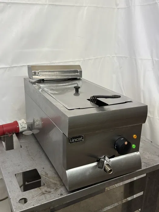 Професионален Фритюрник Lincat Silverlink 9л 9kW