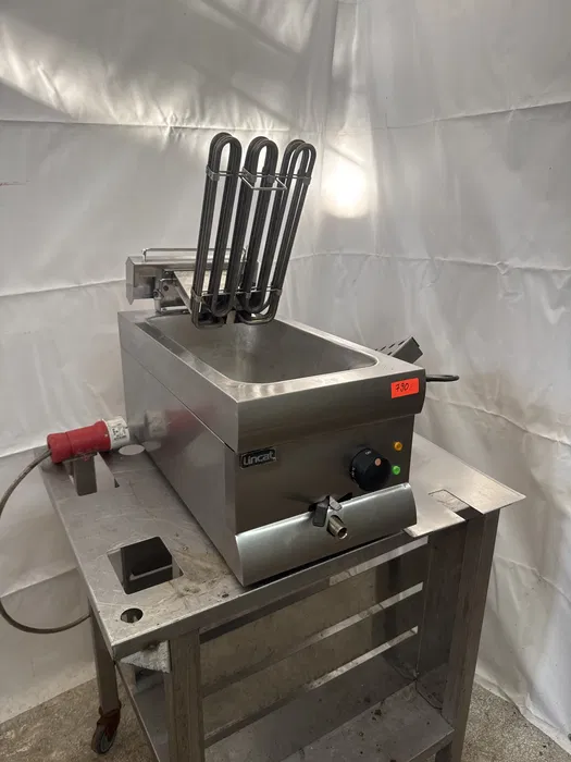 Професионален Фритюрник Lincat Silverlink 9л 9kW